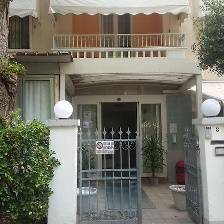 Hotel Manolita Rimini Exterior photo